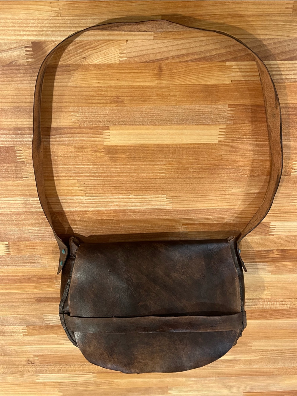 ๐นHand-Tooled Brown Leather Red Rose Saddle Shoulder Bag Western Boho Vintage - Picture 3 of 7